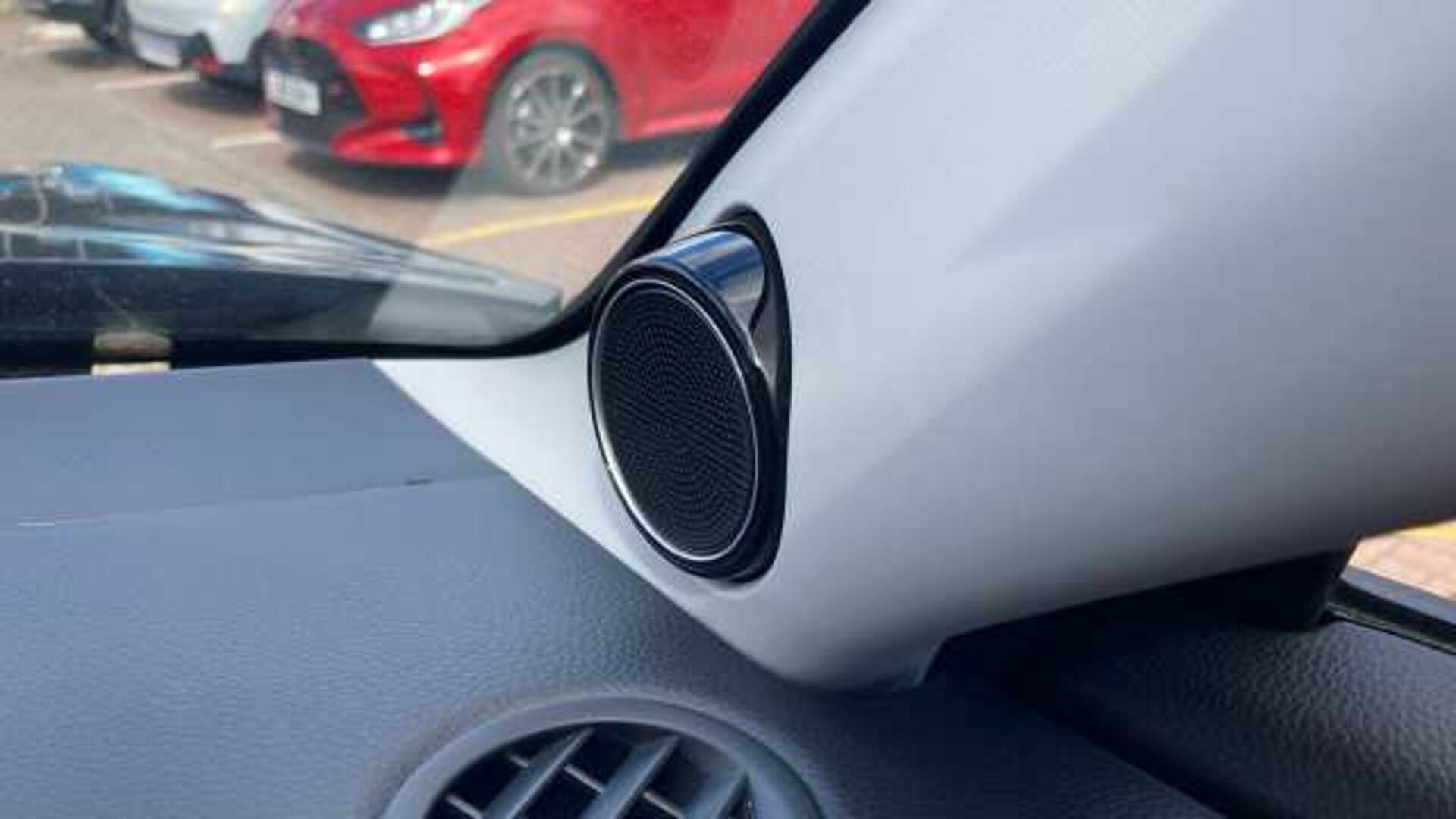 Honda e:Ny1 150kW Elegance 69kWh 5dr Auto Electric Hatchback 