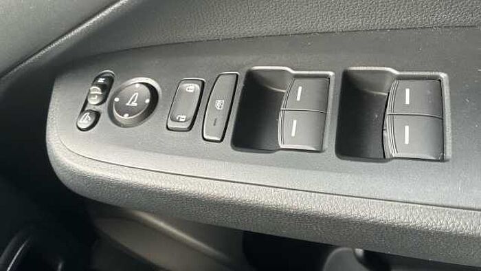Honda HR-V 1.5 eHEV Advance 5dr CVT Hybrid Hatchback 