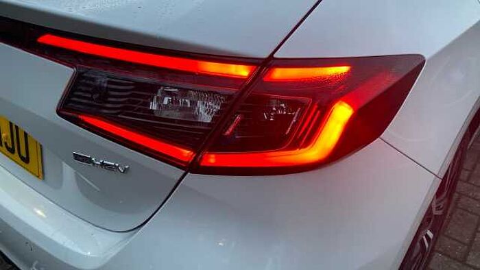 Honda Civic 2.0 eHEV Elegance 5dr CVT Hybrid Hatchback 