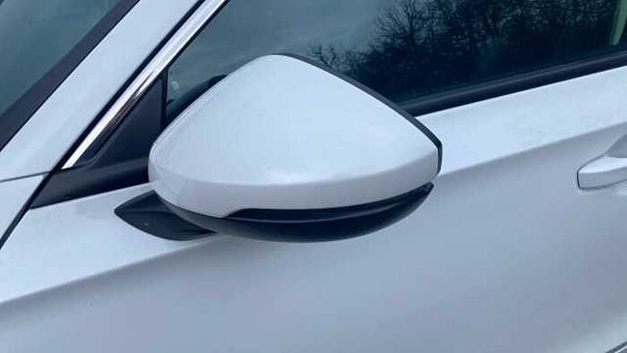 Honda Civic 2.0 eHEV Elegance 5dr CVT Hybrid Hatchback 