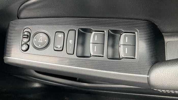 Honda Civic 2.0 eHEV Advance 5dr CVT Hybrid Hatchback 