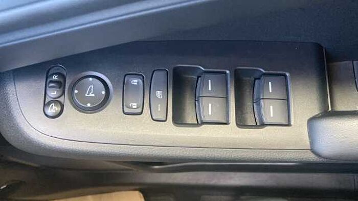 Honda HR-V 1.5 eHEV Elegance 5dr CVT Hybrid Hatchback 
