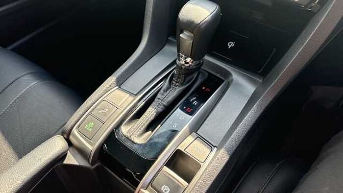 Honda Civic 1.5 VTEC Turbo Prestige 5dr CVT Petrol Hatchback 