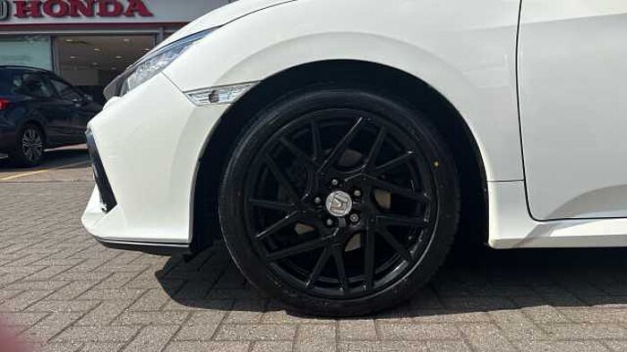Honda Civic 1.5 VTEC Turbo Prestige 5dr CVT Petrol Hatchback 