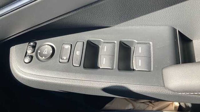Honda HR-V 1.5 eHEV Advance 5dr CVT Hybrid Hatchback 
