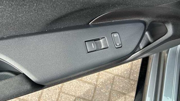 Honda Civic 1.5 VTEC Turbo Sport 5dr Petrol Hatchback 